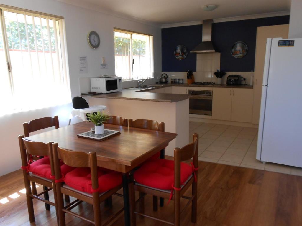 Armadale Cottage Bed & Breakfast Redcliffe Bilik gambar